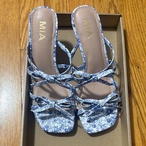 Mia Heels kitten Navy White Summer Wedding